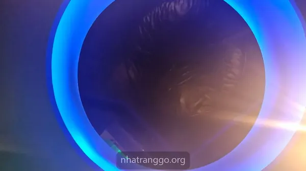 나트랑 나우스파 자쿠지 LED 조명
